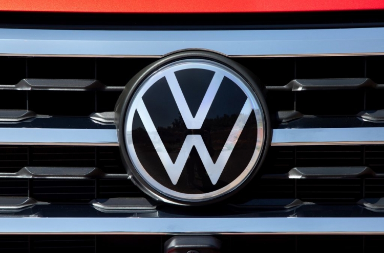 VW poses a dilemma for LGES and SKI