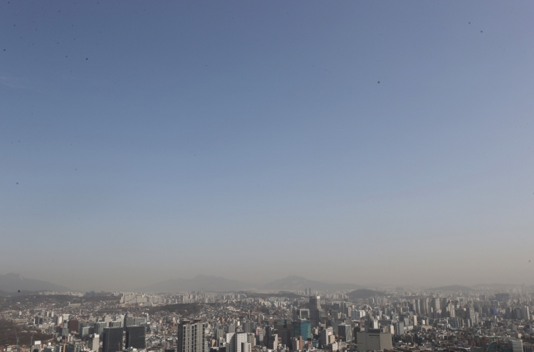 Seoul, central region choked by yellow dust for 2nd day