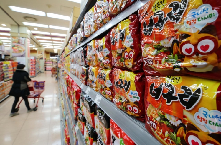 Nongshim rakes in W2tr in ramen sales