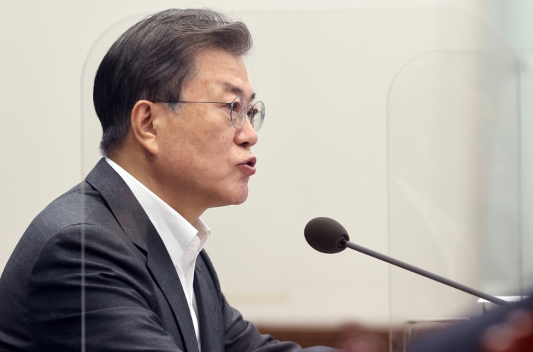 Moon calls for speedy relief money handouts, vaccination