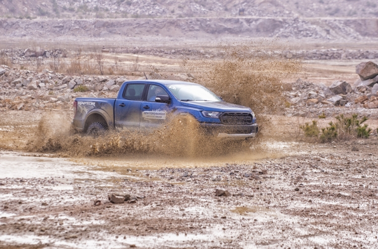 [Behind the Wheel] Ford Ranger Raptor, Wildtrak can stand on some of toughest terrains