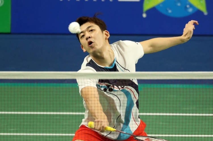 Badminton star Lee Yong-dae diagnosed with COVID-19