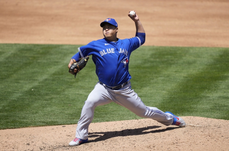 Blue Jays' Ryu Hyun-jin picks up ho-hum win in return from injured list