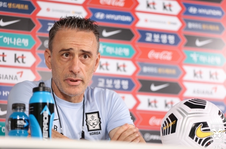 S. Korea coach not fixing what's not broken ahead of World Cup qualifier