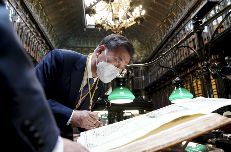 18th-century Spain map links Dokdo to Korea: Moon