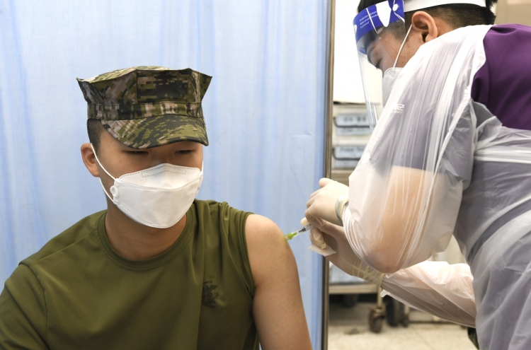 Military begins providing 2nd COVID-19 vaccine shots to troops under 30