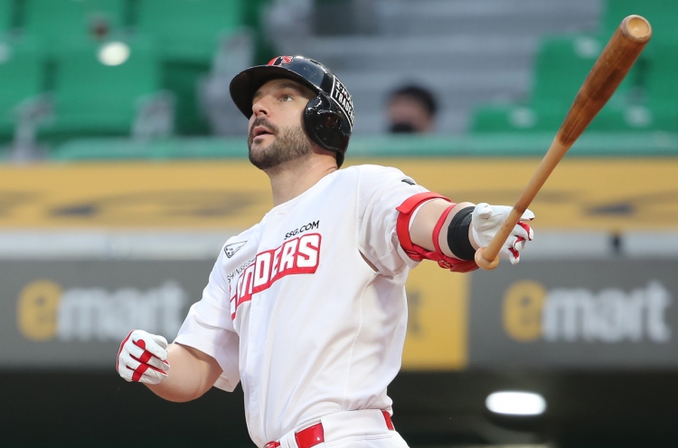 KBO slugger Jamie Romak to be honored as top Canadian baseball player for 2020