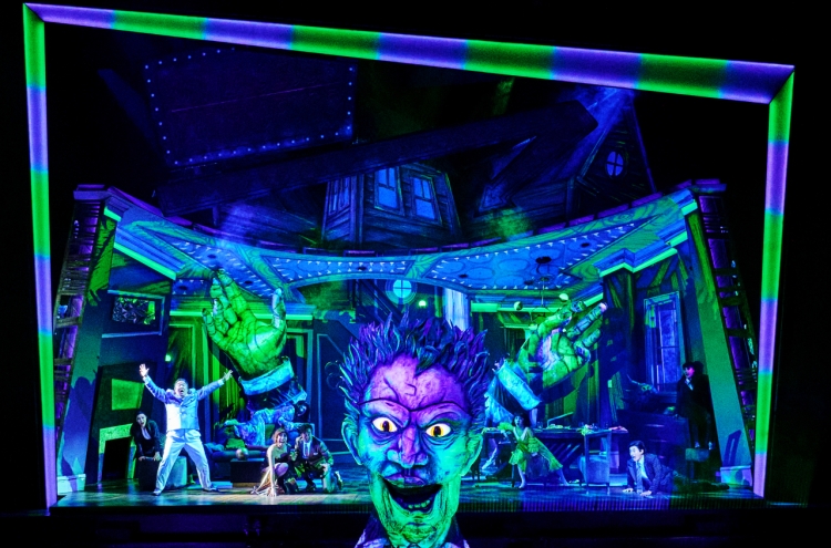[Herald Review] It’s show time for ‘Beetlejuice’