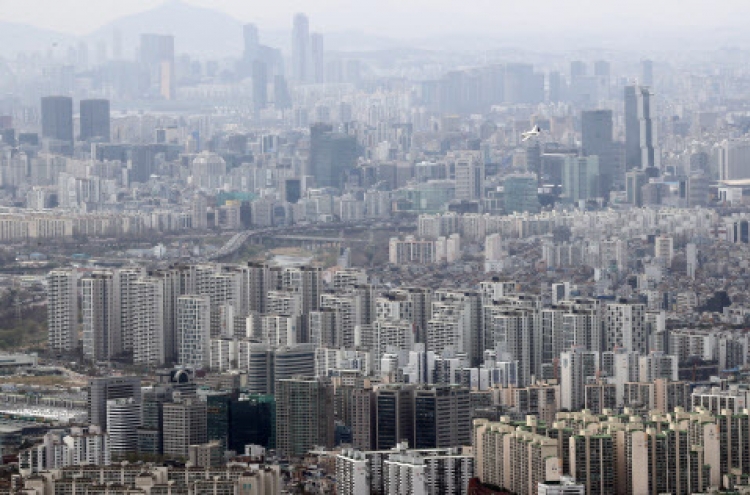 Surging apartment prices prompt exodus from Seoul