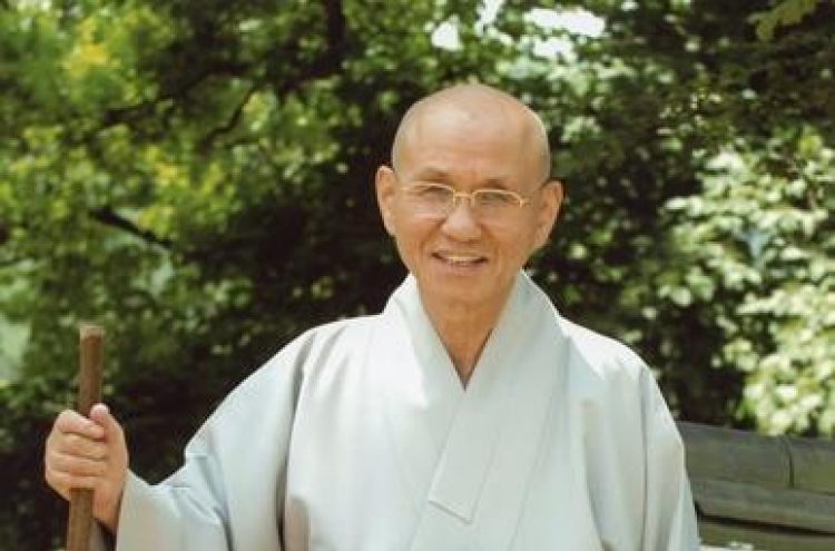 Former chief of S. Korea's largest Buddhist sect, social activist dies
