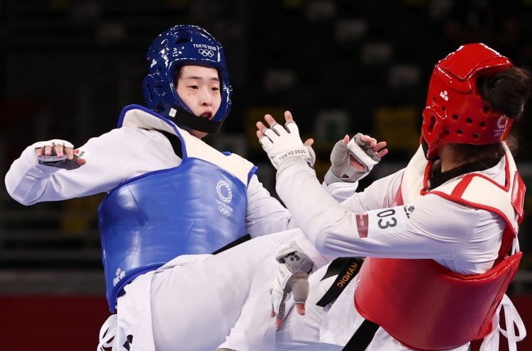 [Tokyo Olympics] Lee Da-bin wins silver in women's taekwondo