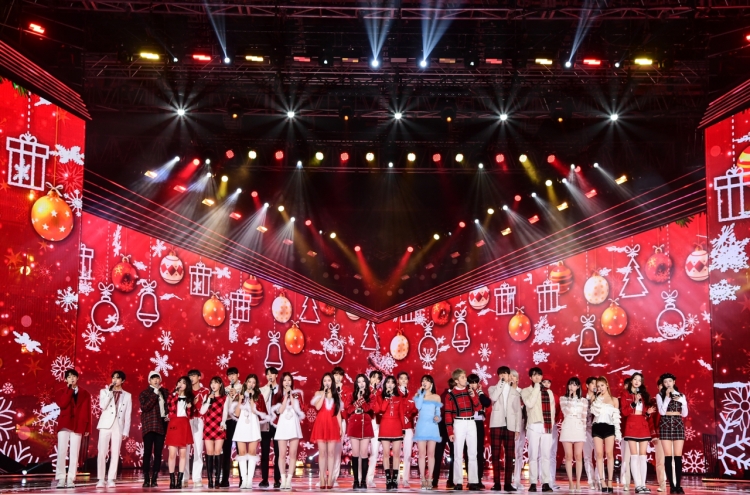 K-pop artists ring in Christmas with splendid performances at SBS Music Awards