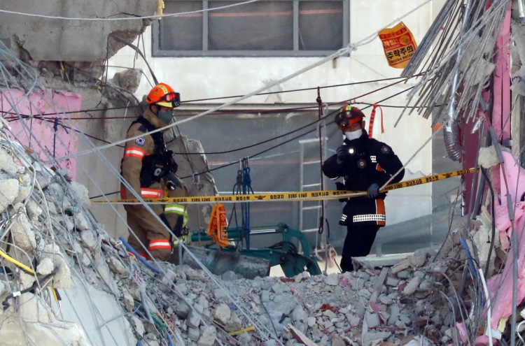 Rescuers locate body of presumably last missing worker at Gwangju construction accident site