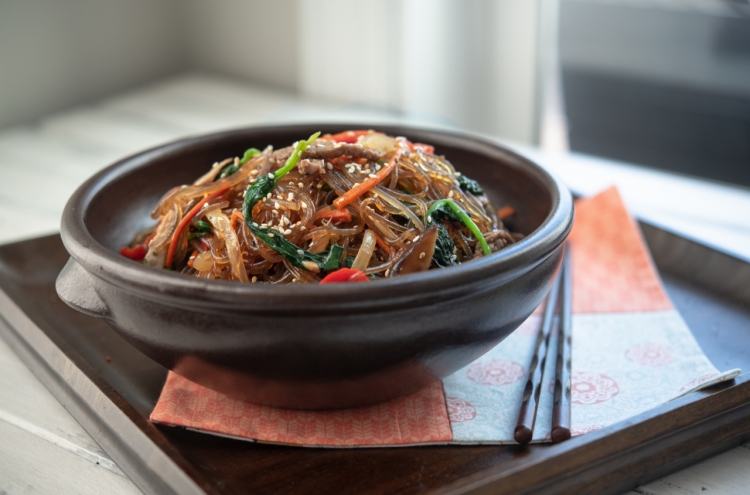 [Holly’s Korean Kitchen] Easy Korean japchae