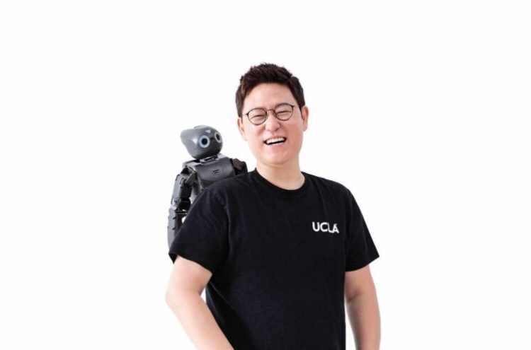 LG Electronics hires UCLA professor for logistic robots