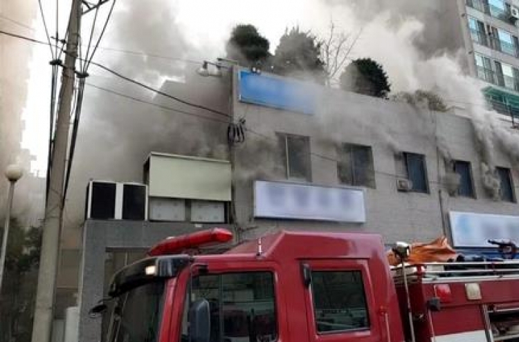 2 dead in gosiwon fire in Seoul