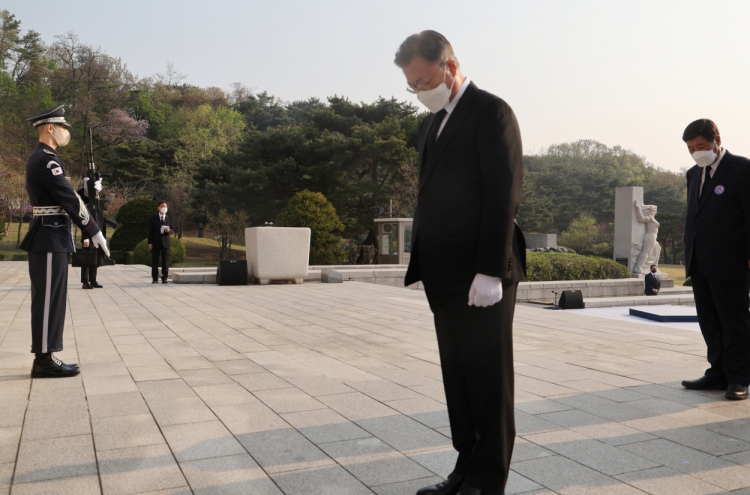 Moon pays respects to victims of 1960 pro-democracy uprising