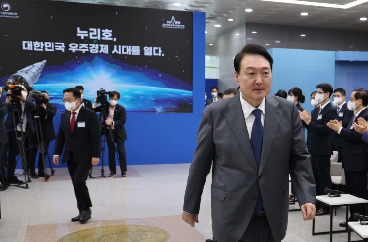 Korea to open the era of space economy: Yoon