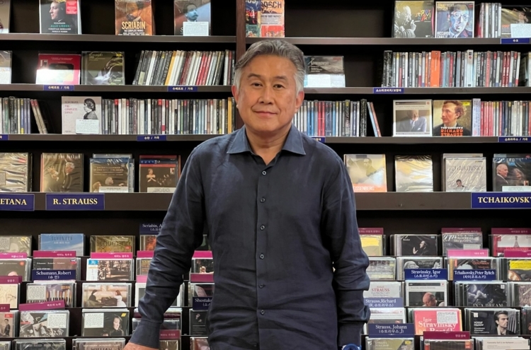 [Herald Interview] How Pungwoldang, old-school classical music store, survived nearly 2 decades