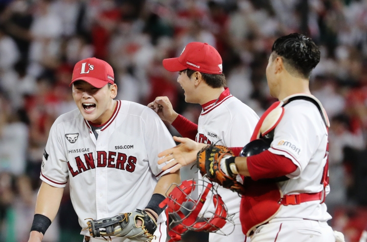 Behind strong pitching, Landers run table in KBO in 1st half