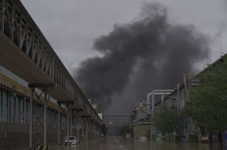 Posco probes links between typhoon, fires at Pohang plant