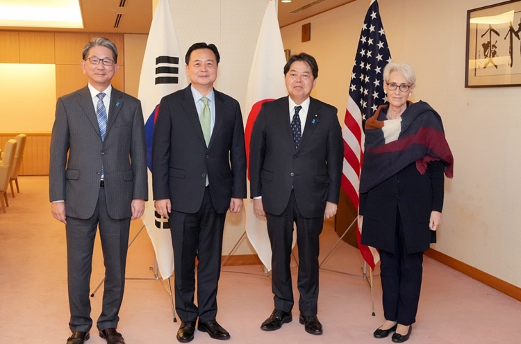 S. Korea, US, Japan to hold high-level talks amid speculation on N.Korea nuke test