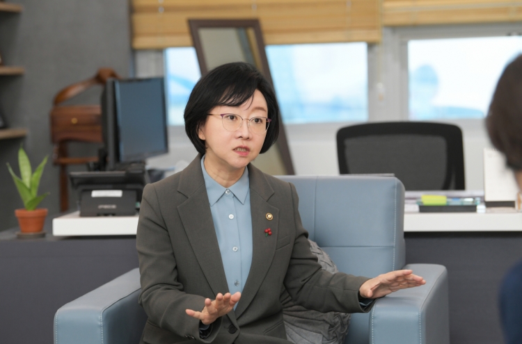 [Out of the Shadows] Korea should treat drug abuse epidemic as it did COVID-19: minister