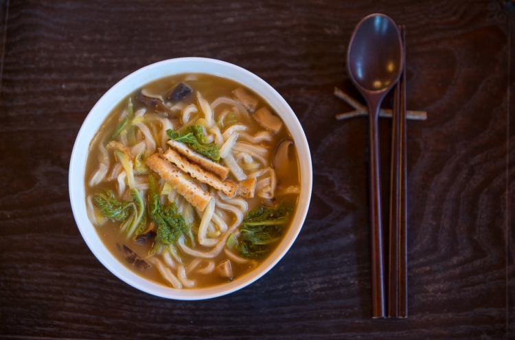 [Temple to Table] Jangkalguksu, Korean spicy noodle soup