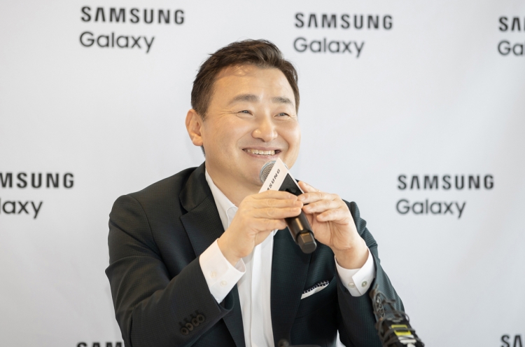 Samsung mobile chief hints at extending AI partnerships