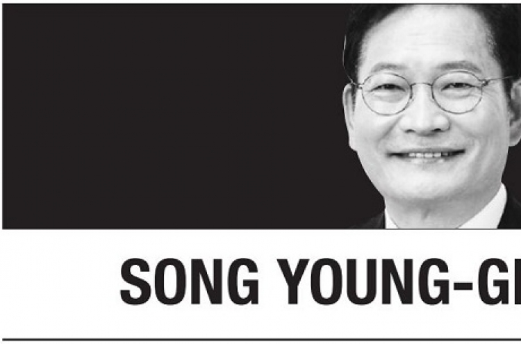 [Song Young-gil] Low birthrate signals warning about ‘hopeless society’