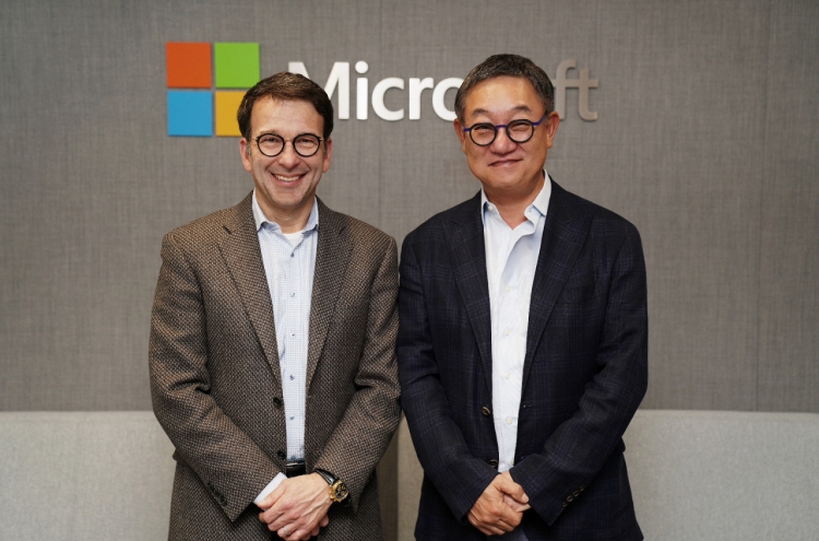 LG CNS, Microsoft bolster ties in AI, cloud tech