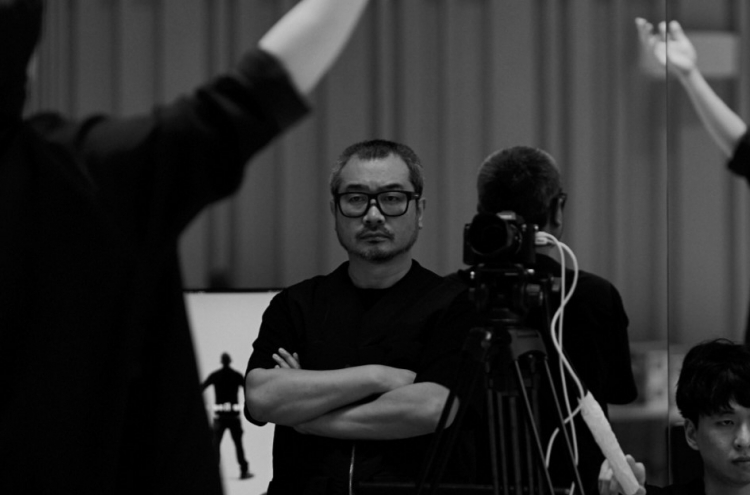 [Herald Interview] Yang Jung-ung brings modern visuals to timeless classic 'Faust'