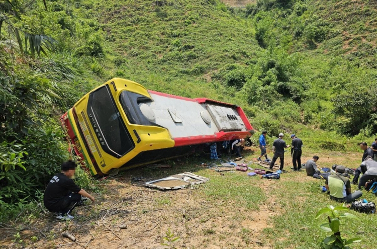 22 S. Korean nationals wounded in bus accident near Hanoi