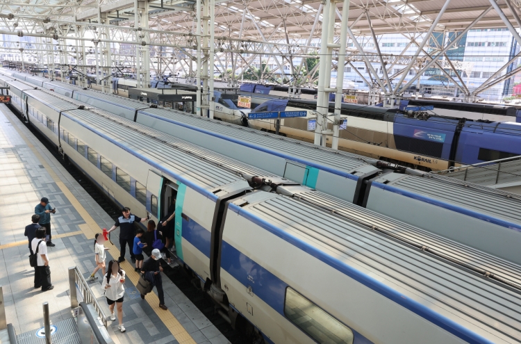 Power outage causes train delays around Seoul