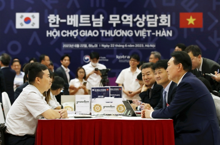 S. Korean firms seek up to US$100 mln in business deals in Vietnam
