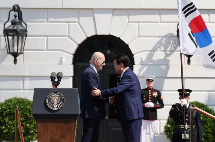 Majority of S. Koreans hold positive view of US, Biden: poll