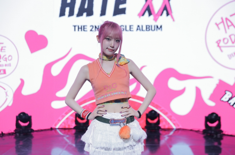 'Self-love is my style': Yena returns with 'Hate XX'