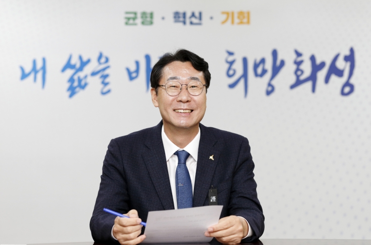 Hwaseong mayor gears up for balanced city development