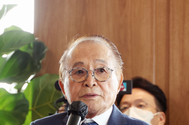 Veteran actor offers to donate land for late President Rhee Syng-man's memorial hall