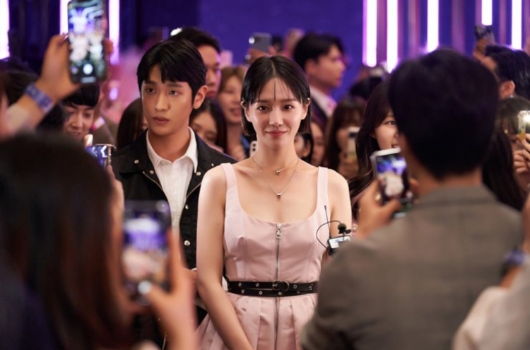 Dramas depicting dark side of social media gain popularity