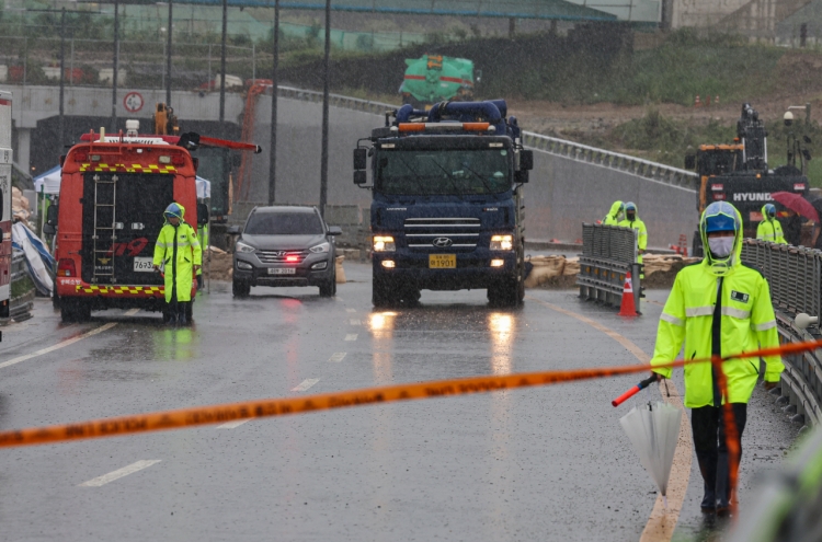 44 dead, 6 missing amid continued downpours as of Wednesday morning