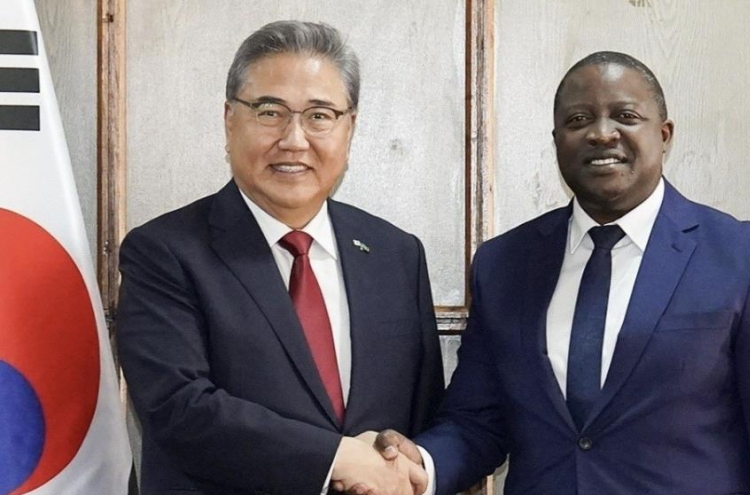 Top diplomats of S. Korea, Zambia hold talks on Seoul's expo bid, key minerals, bilateral ties
