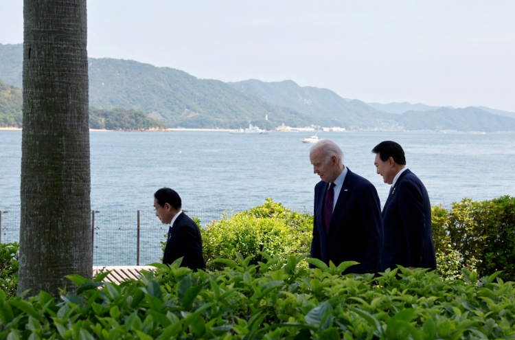 Yoon, Biden, Kishida to commit to consult in event of common threat: S. Korean officials