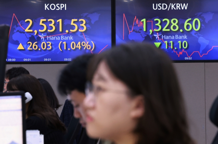 Seoul shares open sharply up on tech gains
