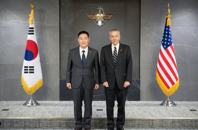 Defense chief, US envoy discuss joint efforts to deter N. Korean threats