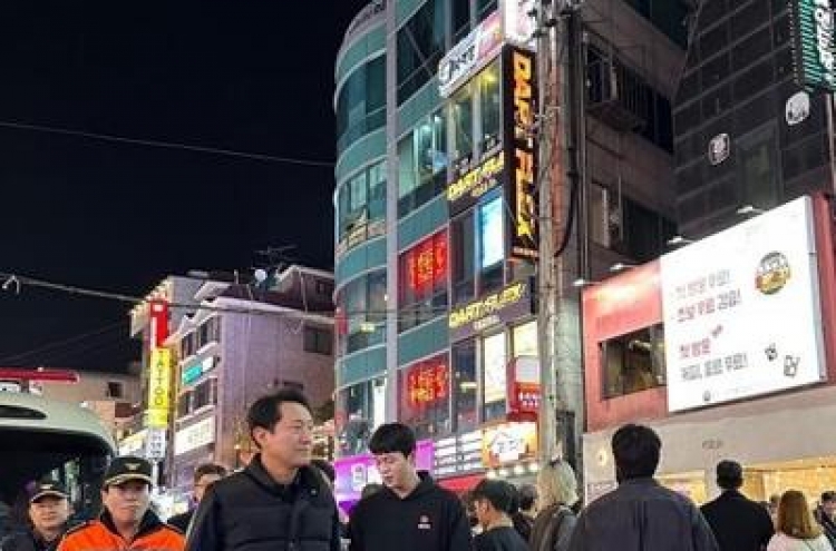 Seoul mayor marks 1st anniversary of Itaewon tragedy with pledge to build safe city