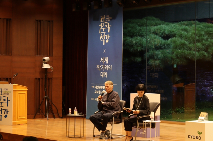Nobel-winning Le Clezio talks about Jeju and myth