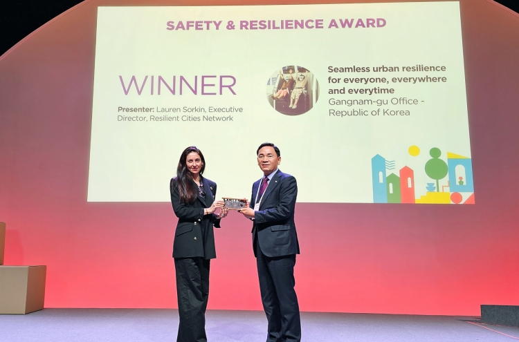 Gangnam-gu receives safety award at Smart City Expo World Congress