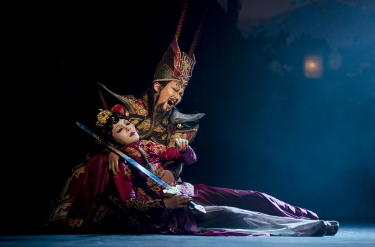[Herald Interview] Korean 'changgeuk' meets Peking opera