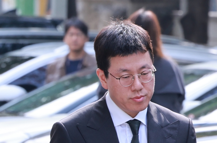 Kakao's investment chief indicted over stock manipulation in K-pop agency takeover